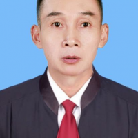 張律師