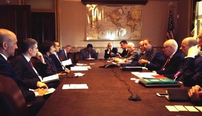 代表團一行在白宮與美國總統副助理、負責國際經濟事務的國家安全事務副顧問卡羅琳.阿特金森（Caroline Atkinson）等會晤 